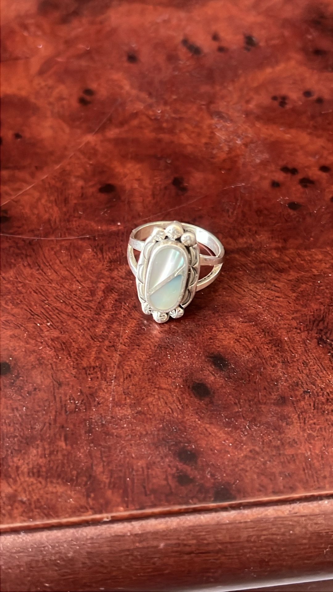Sterling Silver Native American Mother Of Pearl Ring