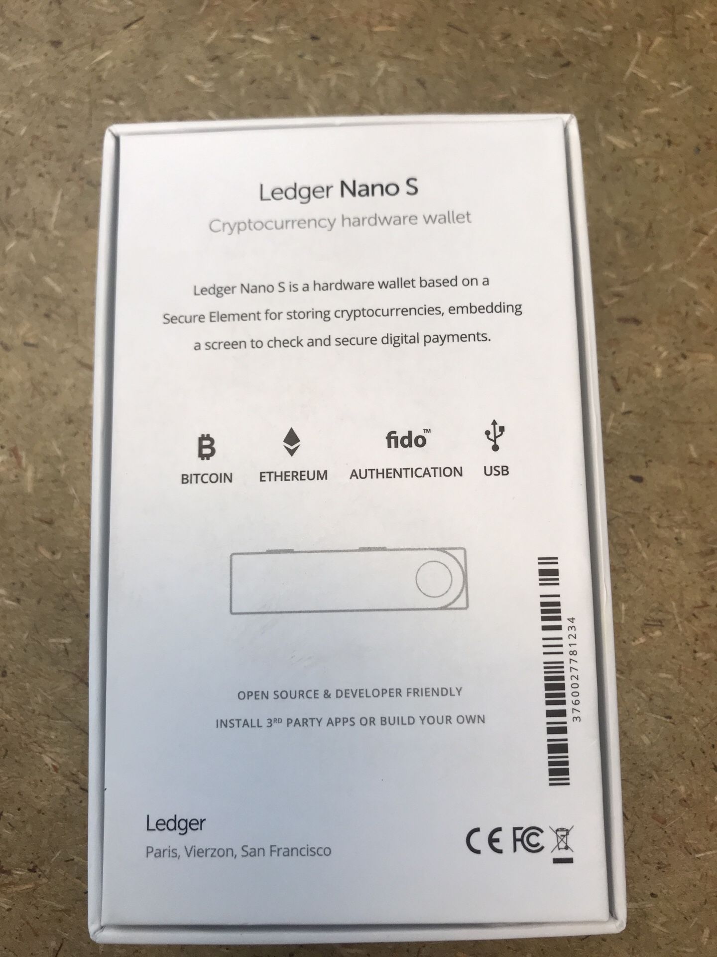 New Ledger Nano S Cryptocurrency Hardware Wallet