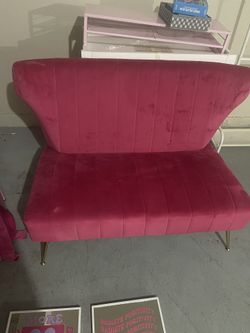 Hot Pink Love Seat
