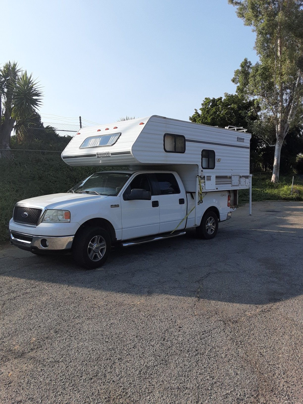 2001 Lance Ultralight Deluxe Camper