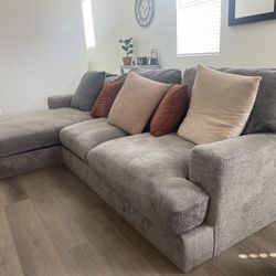 Sectional Sofa 