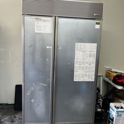 Sub Zero 48”wide Built In Panel Ready Refrigerator Side By Side 
