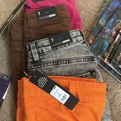 Women’s Clothing 