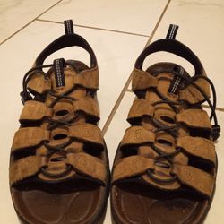 KEEN All Leather 9.5 Like NEW TAN Sandals