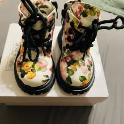 Size 22 Euro/China(6US) Toddler Girl