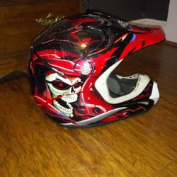 Dirt bike helmet