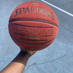 Spalding TF-1000 Legacy NJCAA Men’s Basketball 29.5” Composite Leather