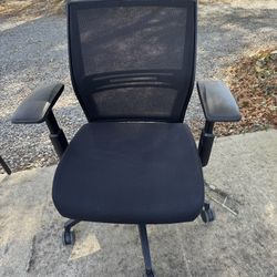 Office Chairs 