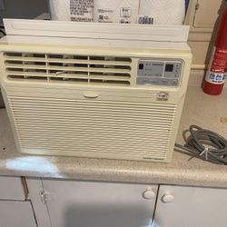 Air Conditioner DAEWOO Nano Sliver DWC-054R