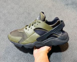Nike Air Huarache PRM ‘Olive Black’ 2022 (Sz 11.5M)
