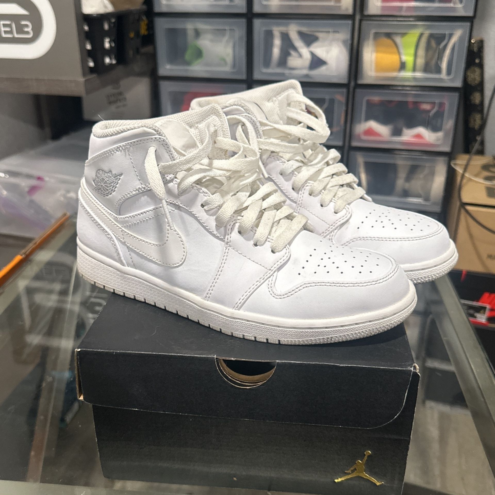 Jordan 1 Mid