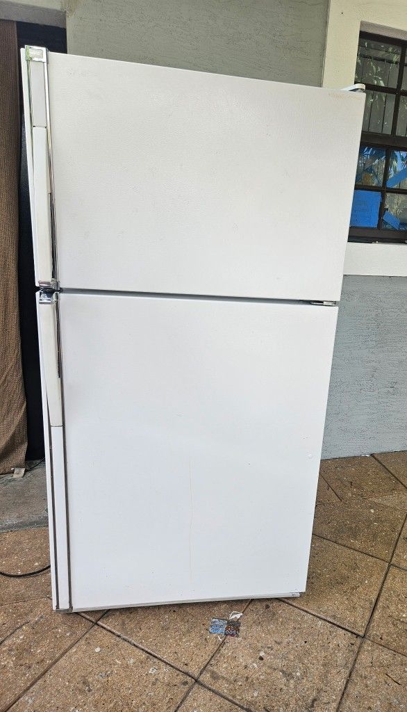 Refrigerator In Good Condition