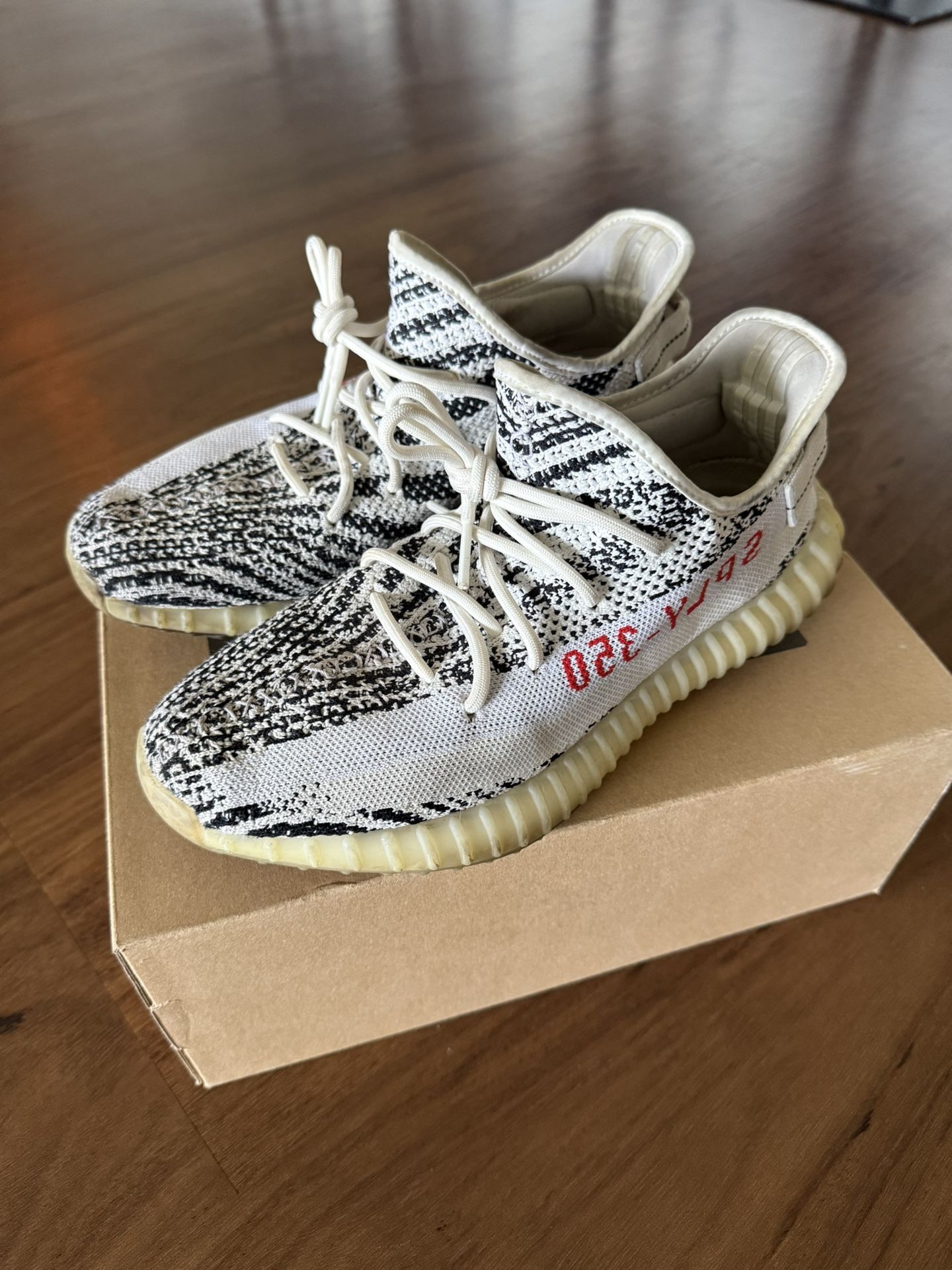 adidas Yeezy Boost 350 V2 Zebra Men’s Size 10 Authentic with Box