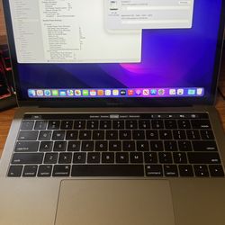 Apple MacBook Pro 2017 13" TouchBar Intel Core i7 3.50GHz 16GB RAM 256GB SSD