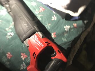 Milwaukee fuel tool saw