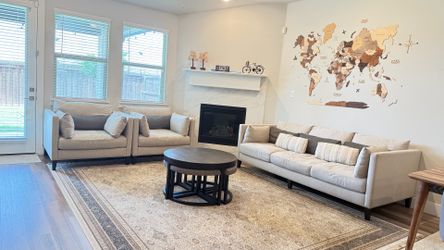 Modern High End Sofa Set– Excellent Condition !