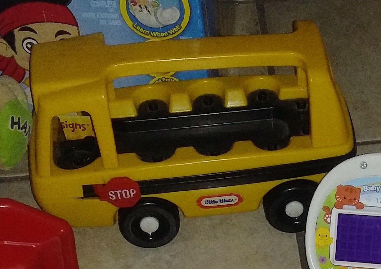 Little Tikes kids toy school bus