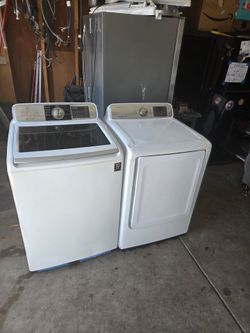 SAMSUNG WASHER AND ELECTRIC DRYER