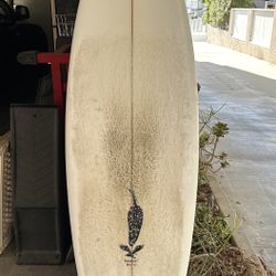 5’ 10” Chili surfboard