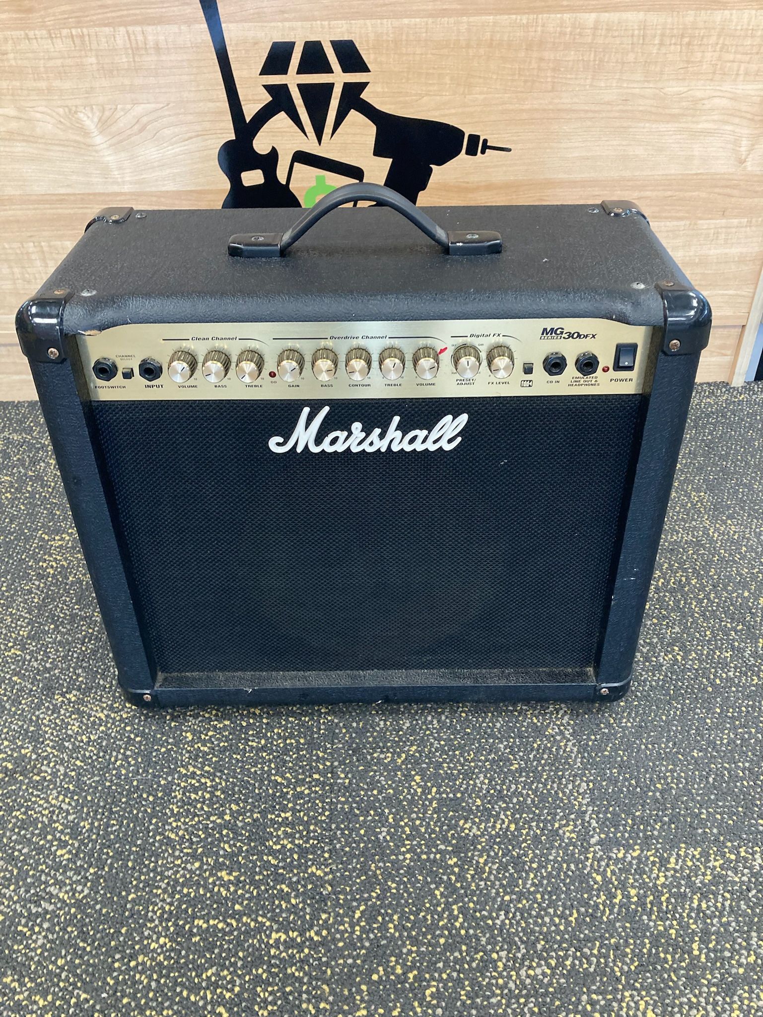 Marshall MG30DFX 2-Channel 30W Guitar Combo Amplifier