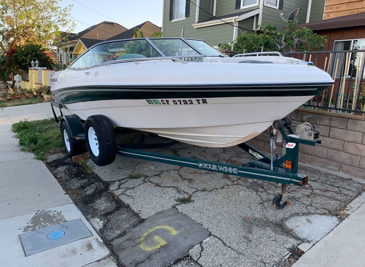 2000 Four Winns Horizon 180
