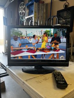 18 Inch TV with remote $25