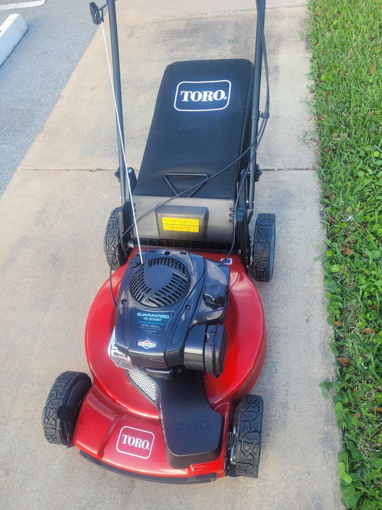 NEW TORO 22" SELF-PROPELLED  Lawn Mower  With Vortex Technology COMPLETE (retails for $480)