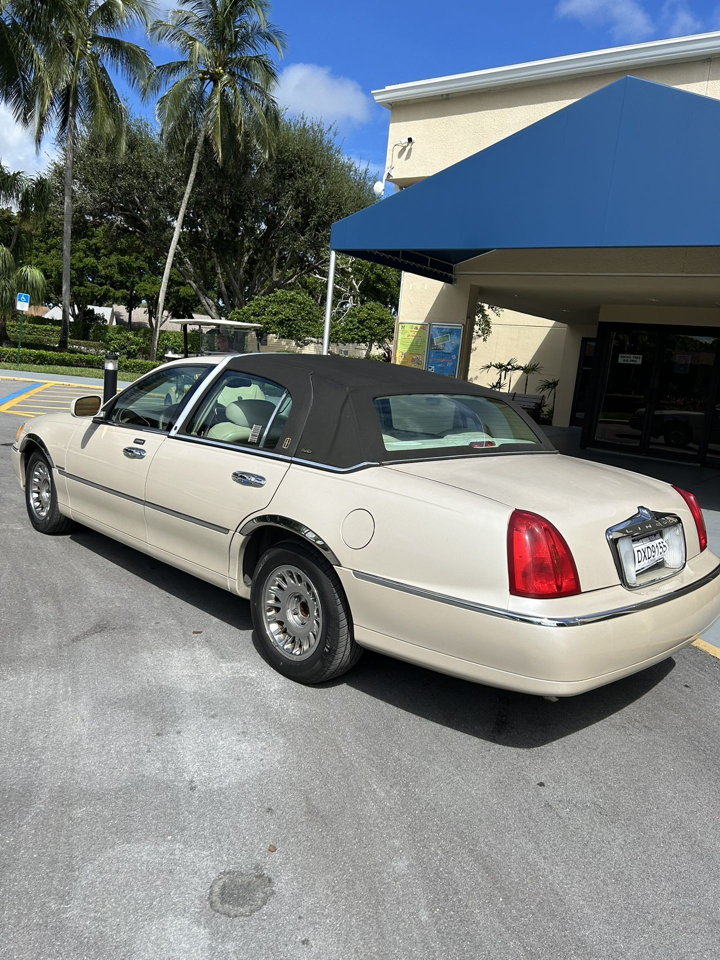 2002 Lincoln TC 183K mi.