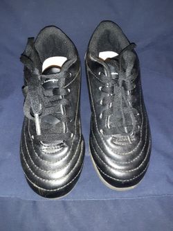 Youth Size 11.5 Football Cleats
