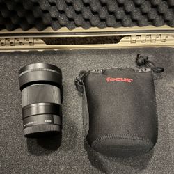 Like New Sigma 30mm 1.4f Wide Angle Camera Lens for Sony E Mount