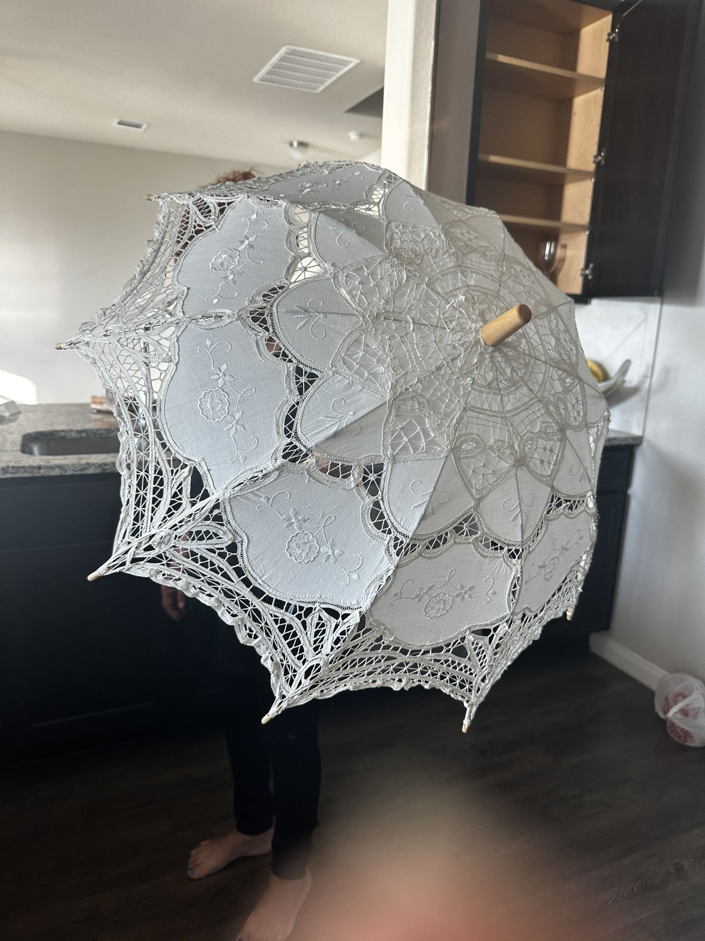 Kitted White Umbrella 