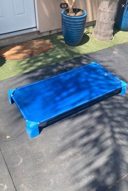 Large Elevated Dog Bed / Cot