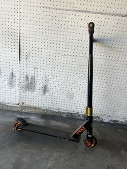 Mongoose Stance pro scooter