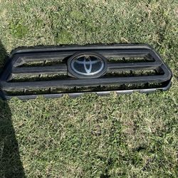 2016-2021 Toyota Tacoma OEM Front Grill