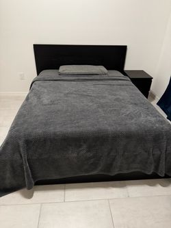 Full size bedroom set and mattress w/ night stand and dresser