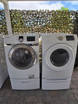 ‼️ White Samsung Electric Washer  w/ Pedistal‼️(DRYER HAS BEEN SOLD)