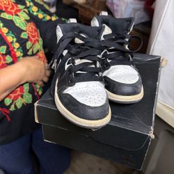 Jordan 1 Mid Size 13 Childs