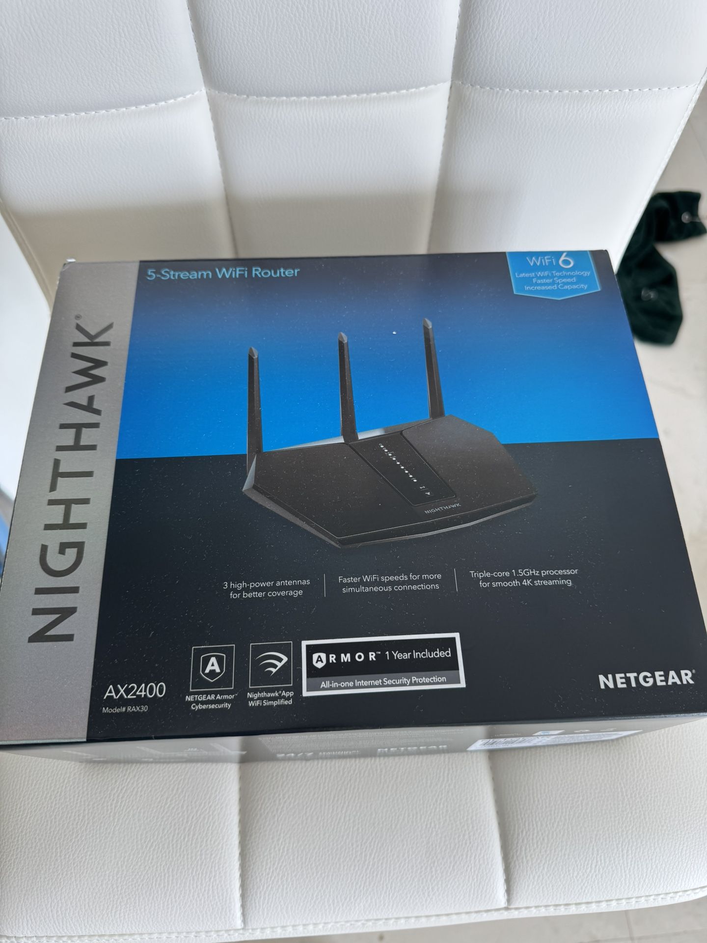 NETGEAR Nighthawk AX2400 Router