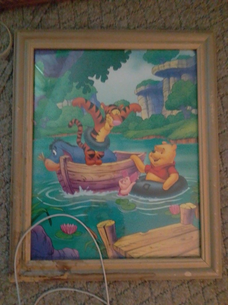 Disney collectible titled "Winnie the Pooh Summer Photo Frame #1747".