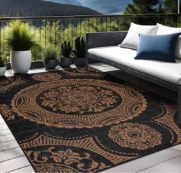 Waikiki Gold/Black 10 ft. x 14 ft. Medallion Indoor Outdoor Area Rug