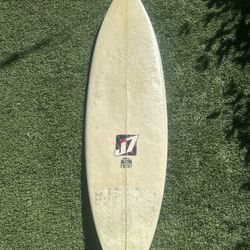 J7 Redline surfboard 