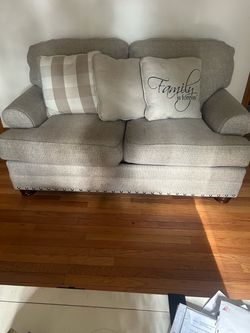 Beiges couches