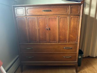 Thomasville Dresser solid wood