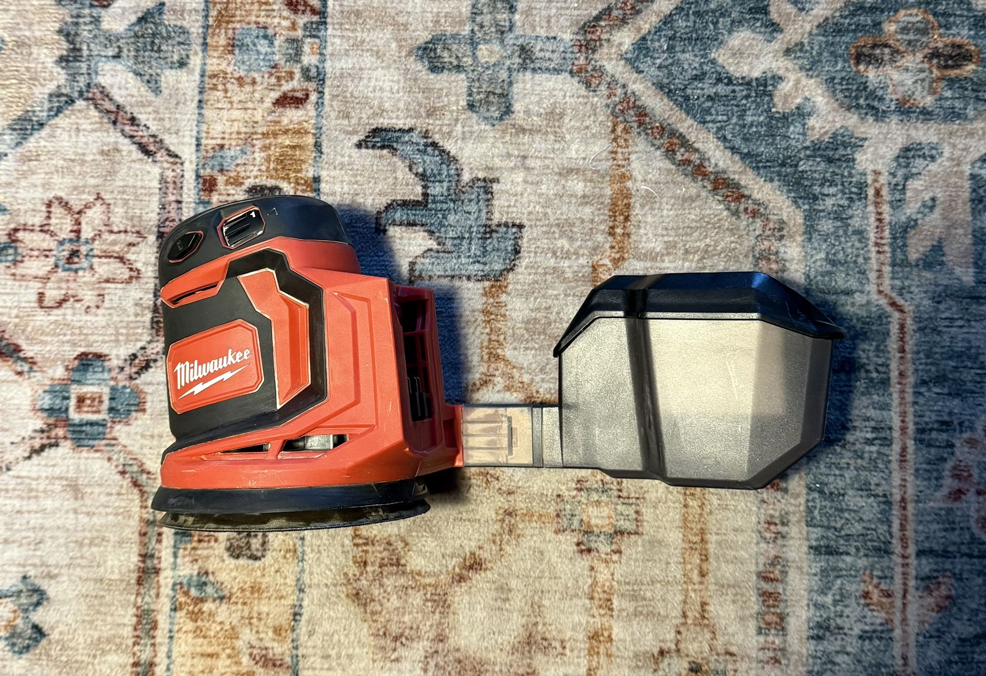 Milwaukee M18 5” Random Orbital Sander