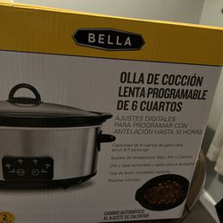 New In Box Bell 6qt Programmable Slow Cooker(very Negotiable)