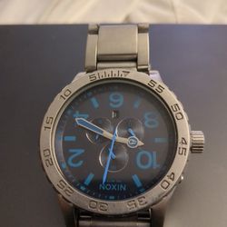 High End Nixon Simplify 5130 Time Piece 
