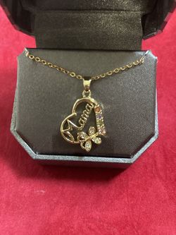 18k Gold Plated Mom Necklace