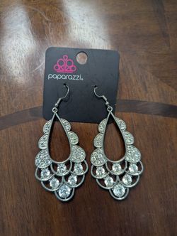 Paparazzi Rhinestone Earrings Dangly
