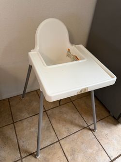 Baby/ toddler White high chair