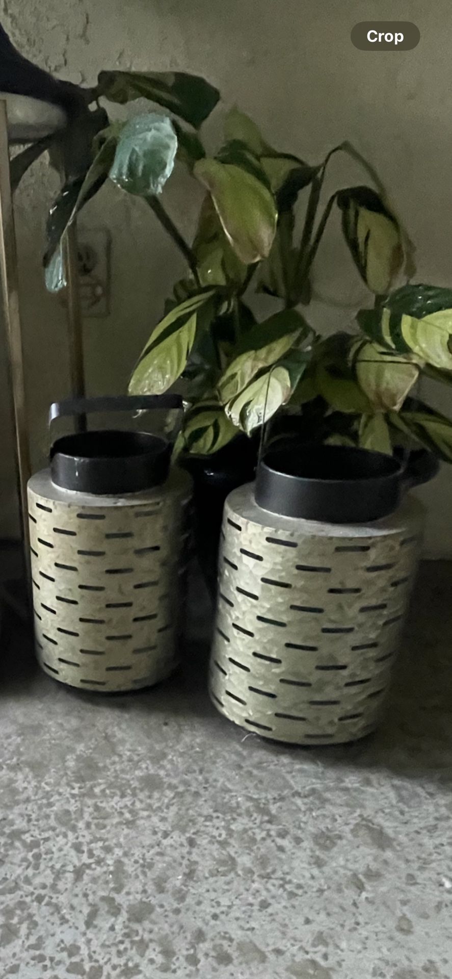 Two Lanterns